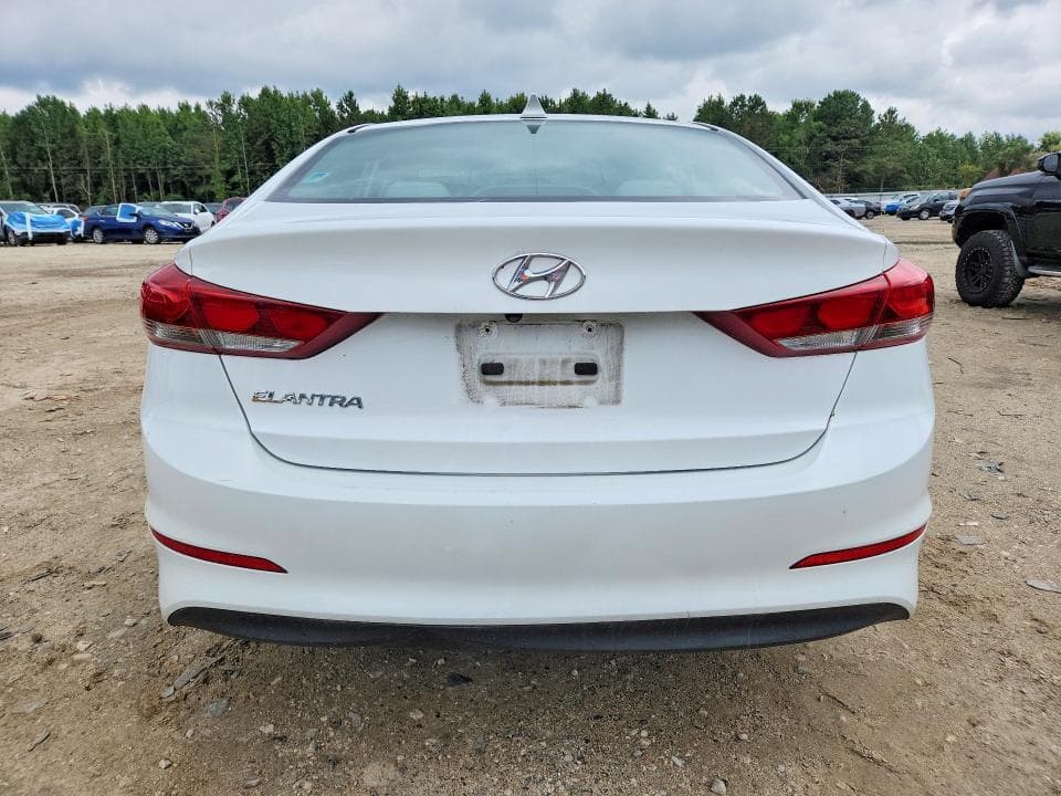 2017 HYUNDAI ELANTRA SE 6