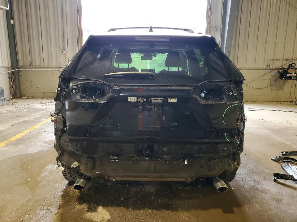 2019 TOYOTA RAV4 LIMITED 6