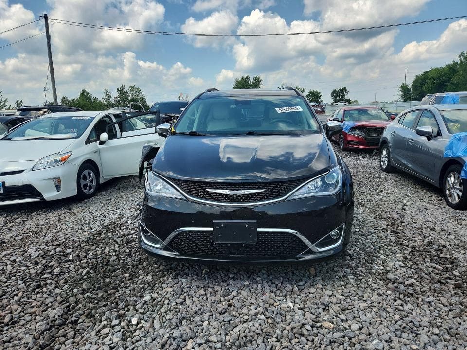 2017 CHRYSLER PACIFICA LIMITED 5