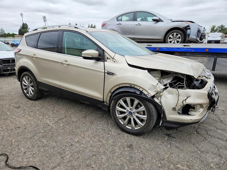 2018 FORD ESCAPE TITANIUM 4