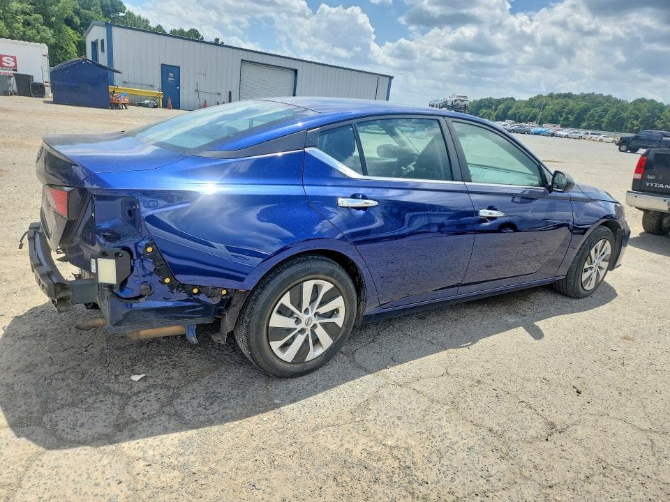 2024 NISSAN ALTIMA S 3