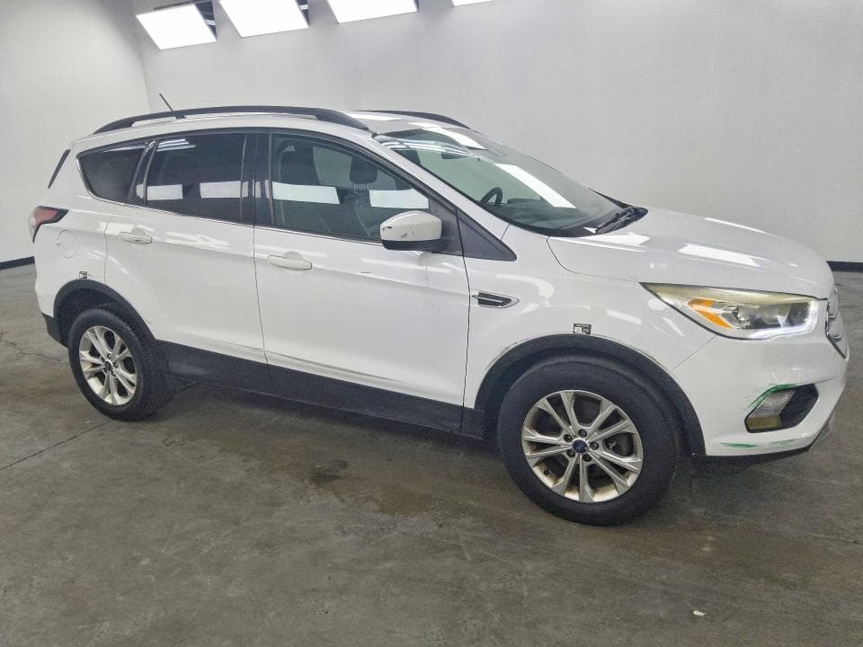 2018 FORD ESCAPE SEL 4
