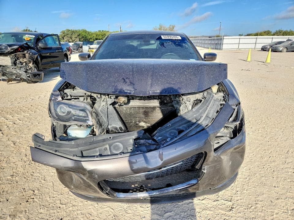 2019 CHRYSLER 300 S 5