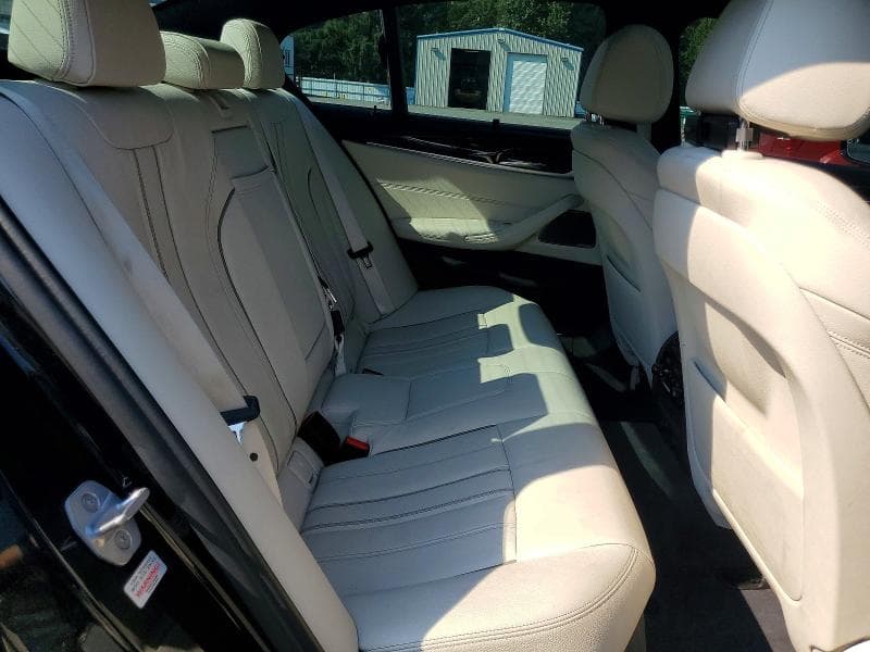 2017 BMW 540 XI 10