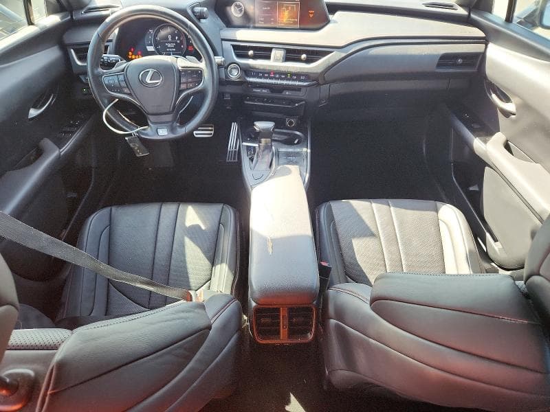 2019 LEXUS UX 200 8