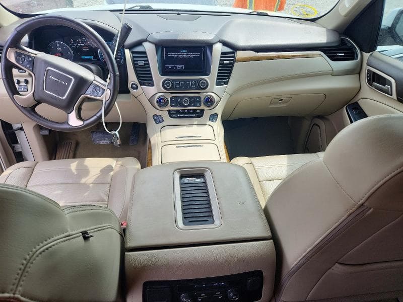 2017 GMC YUKON DENALI 8
