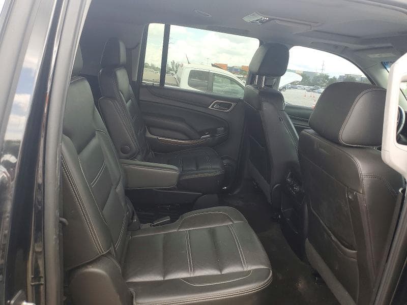 2024 GMC YUKON XL AT4 11