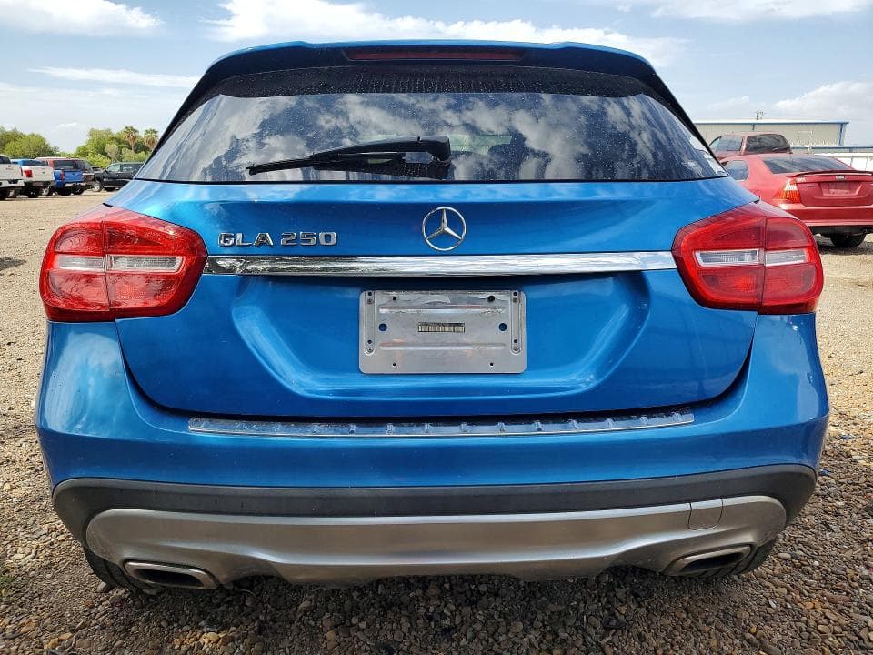 2017 MERCEDES-BENZ GLA 250 6