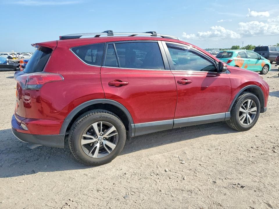 2018 TOYOTA RAV4 XLE 3