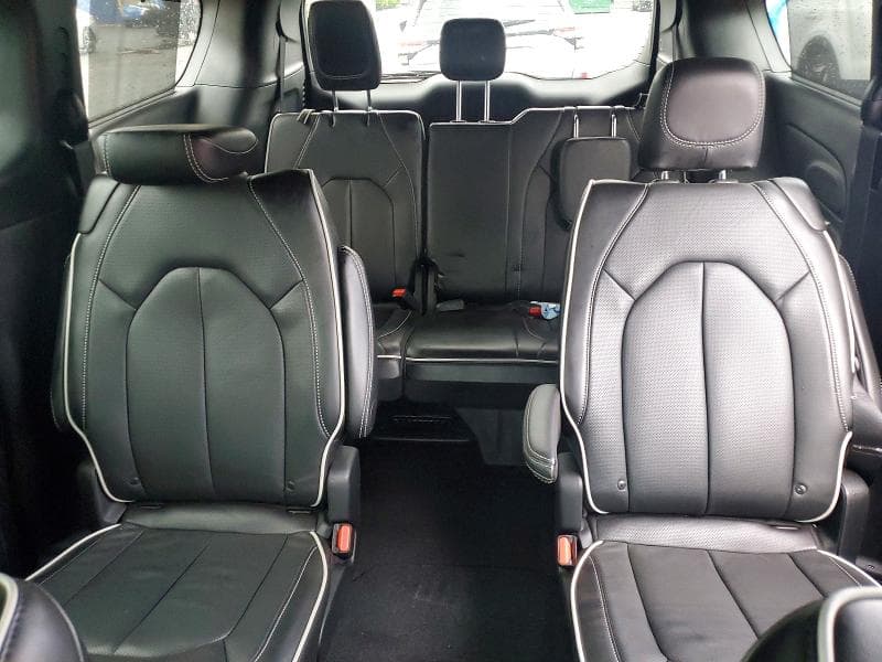 2025 CHRYSLER PACIFICA LIMITED 10