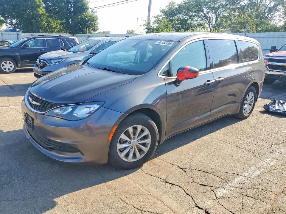 2017 CHRYSLER PACIFICA TOURING - 1
