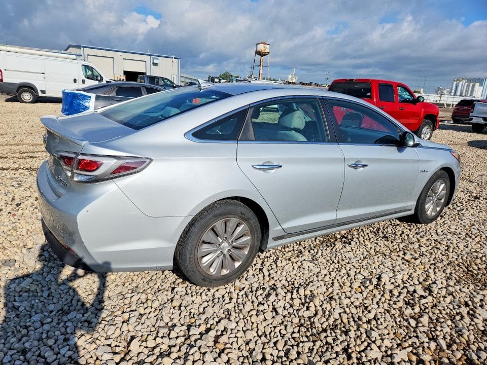 2017 HYUNDAI SONATA HYBRID SE 3