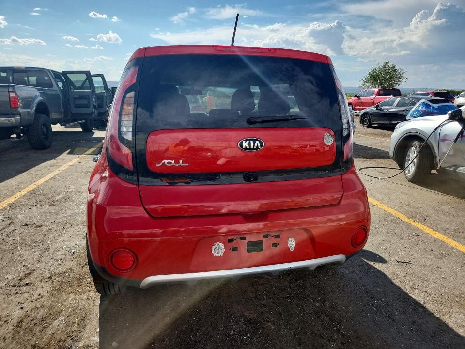 2017 KIA SOUL + 6
