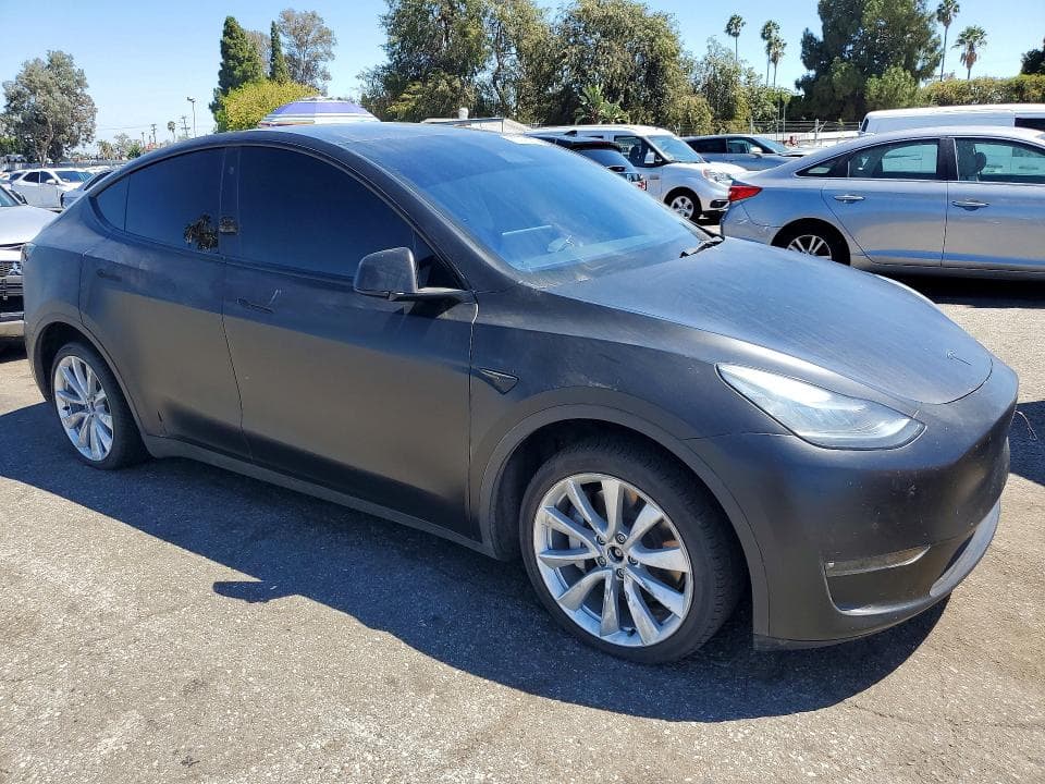 2021 TESLA MODEL Y 4