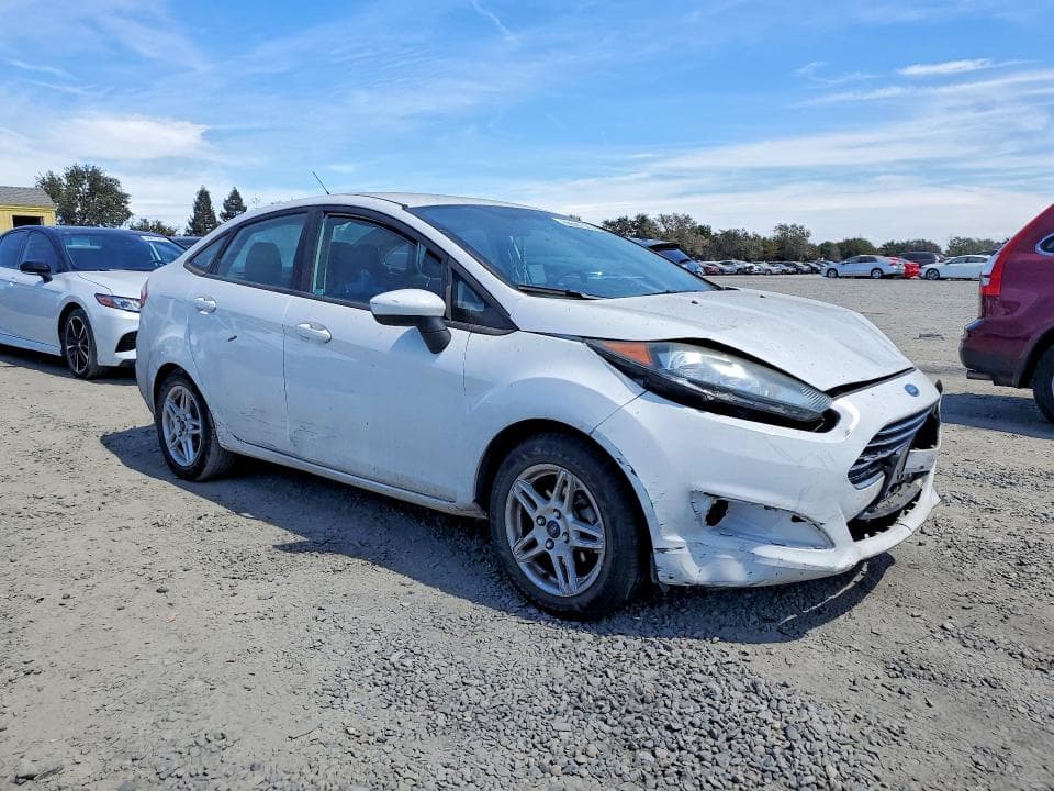 2017 FORD FIESTA SE 4