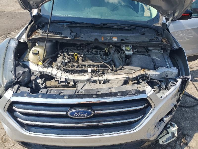 2019 FORD ESCAPE SE 12