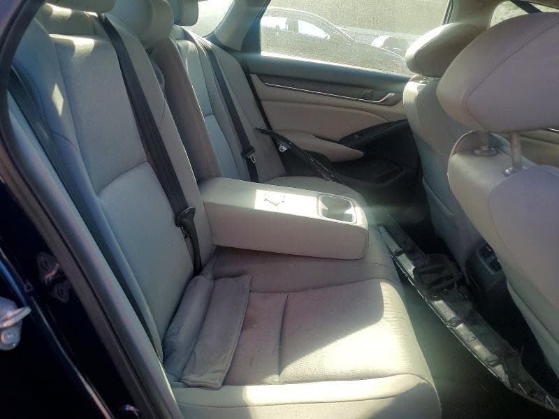 2018 HONDA ACCORD EX 10