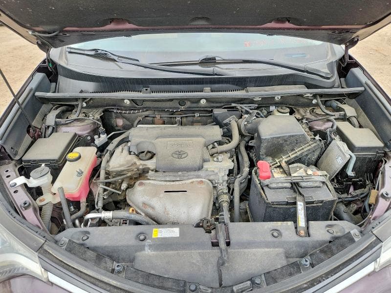 2017 TOYOTA RAV4 XLE 11