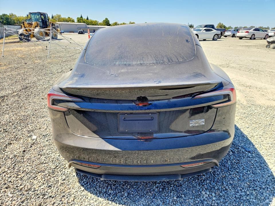 2026 TESLA MODEL 3 6