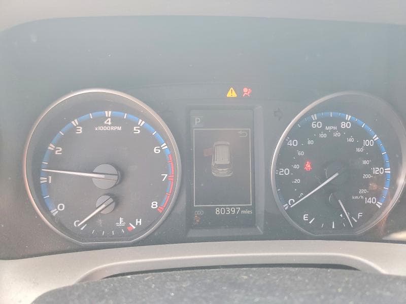 2017 TOYOTA RAV4 XLE 9