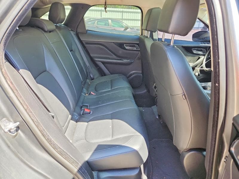 2017 JAGUAR F-PACE PREMIUM 10