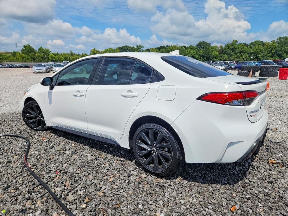 2023 TOYOTA COROLLA XSE 2