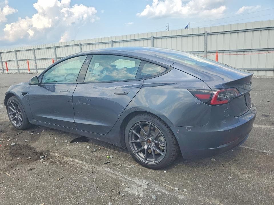 2022 TESLA MODEL 3 2