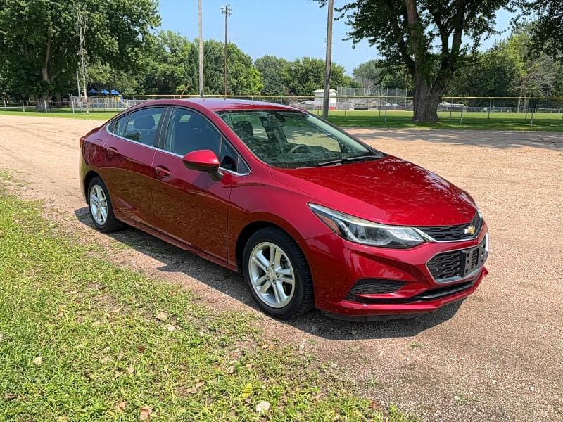 2017 CHEVROLET CRUZE LT - 1