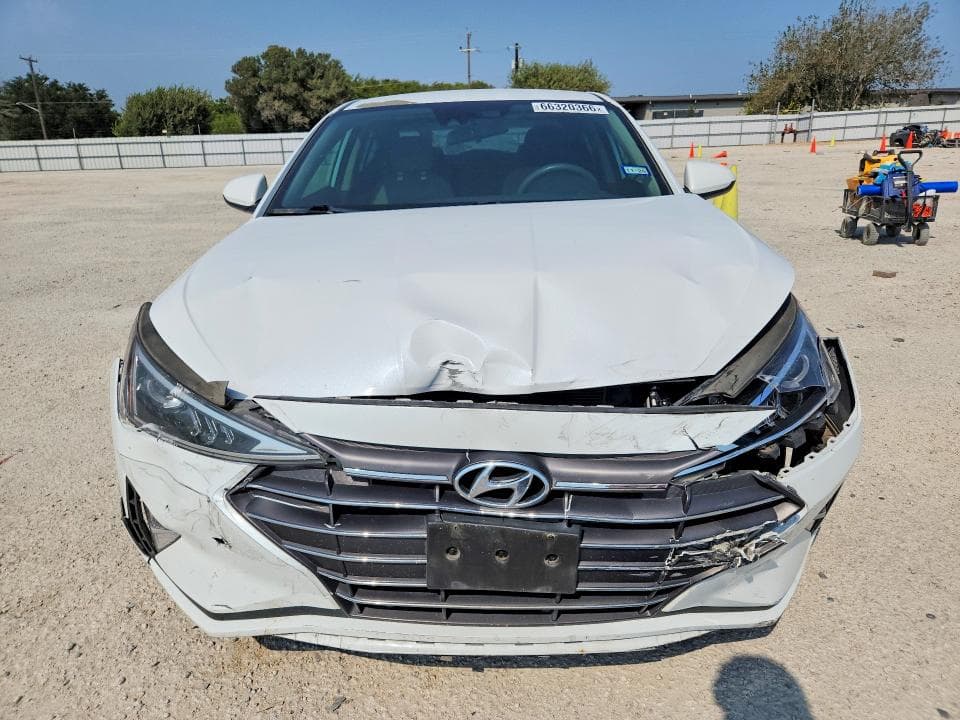 2019 HYUNDAI ELANTRA SEL 5