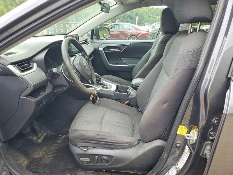 2020 TOYOTA RAV4 XLE 7
