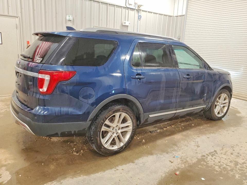 2017 FORD EXPLORER XLT 3