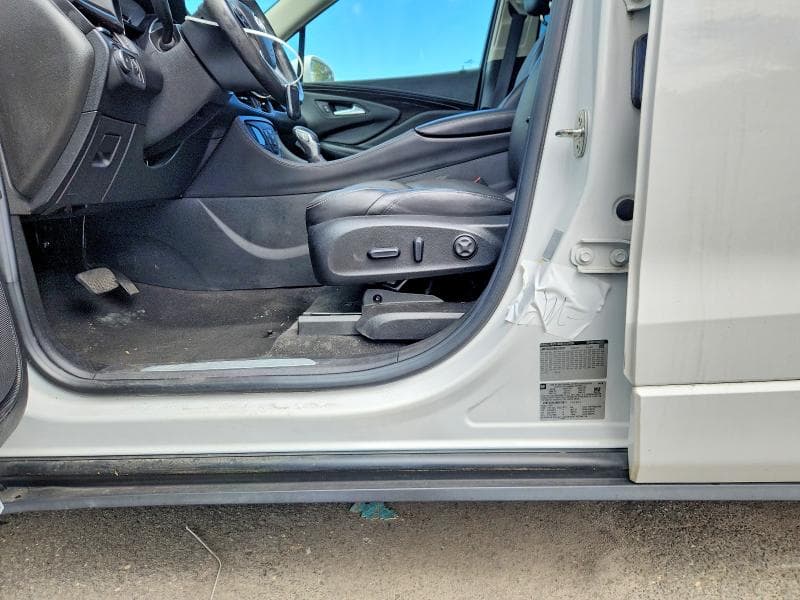 2019 BUICK ENVISION ESSENCE 13