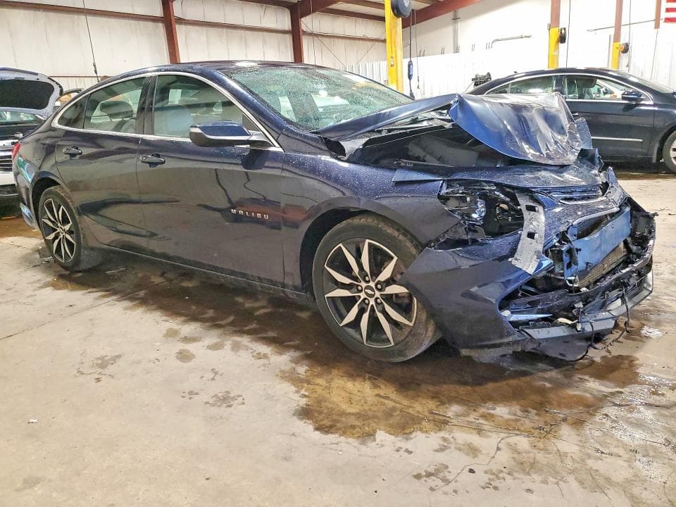 2017 CHEVROLET MALIBU LT 4