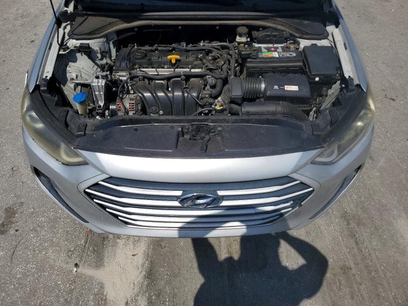 2017 HYUNDAI ELANTRA SE 11