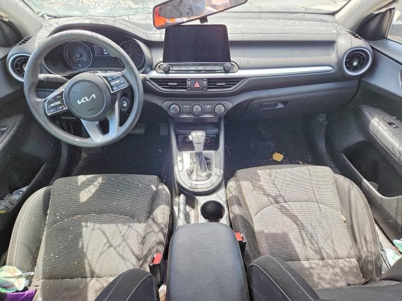2023 KIA FORTE LXS 8