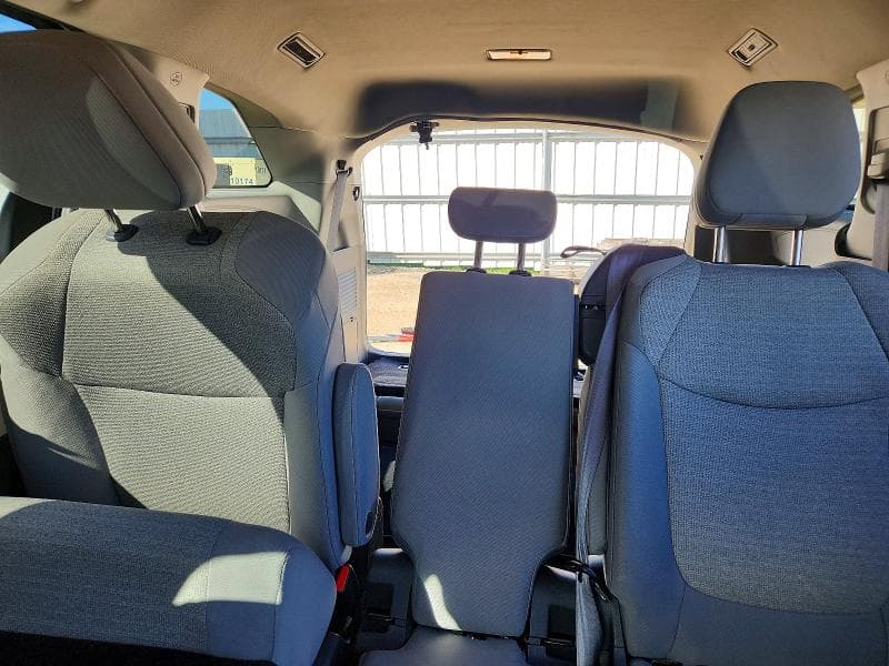 2022 TOYOTA SIENNA LE 10