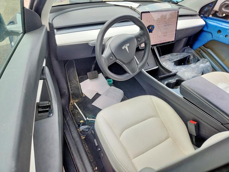 2021 TESLA MODEL Y 8