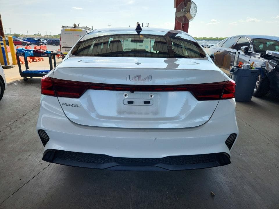 2023 KIA FORTE LXS 6