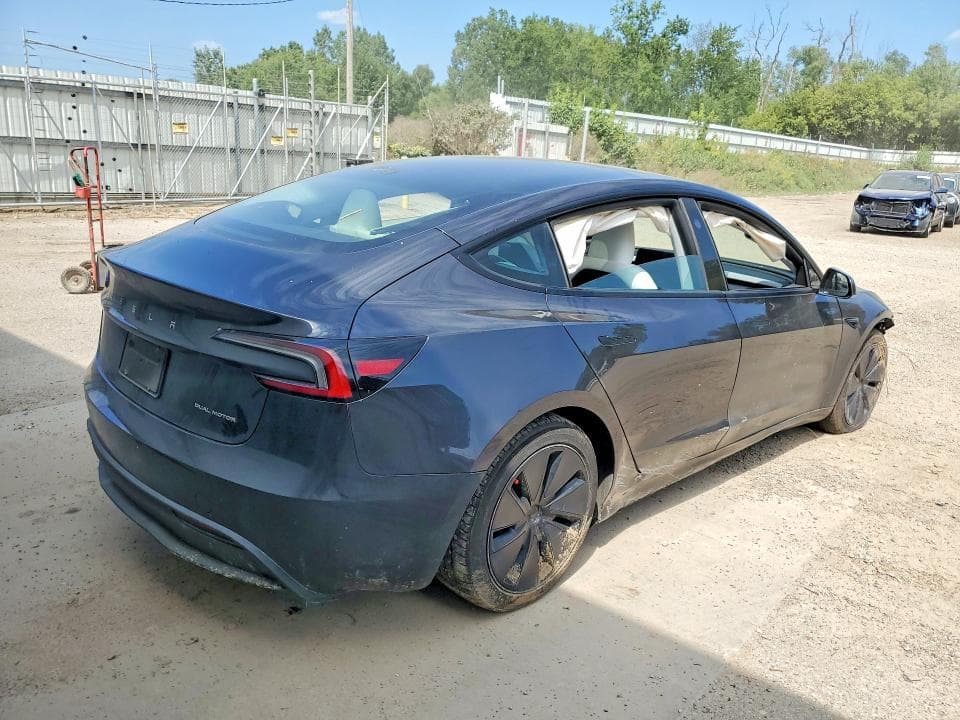 2024 TESLA MODEL 3 3