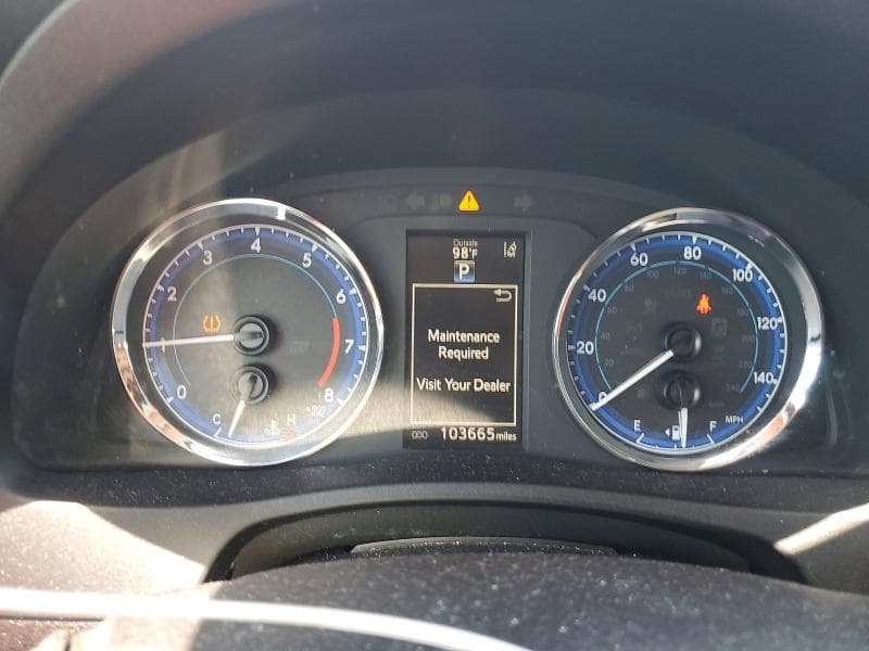 2018 TOYOTA COROLLA SE 9