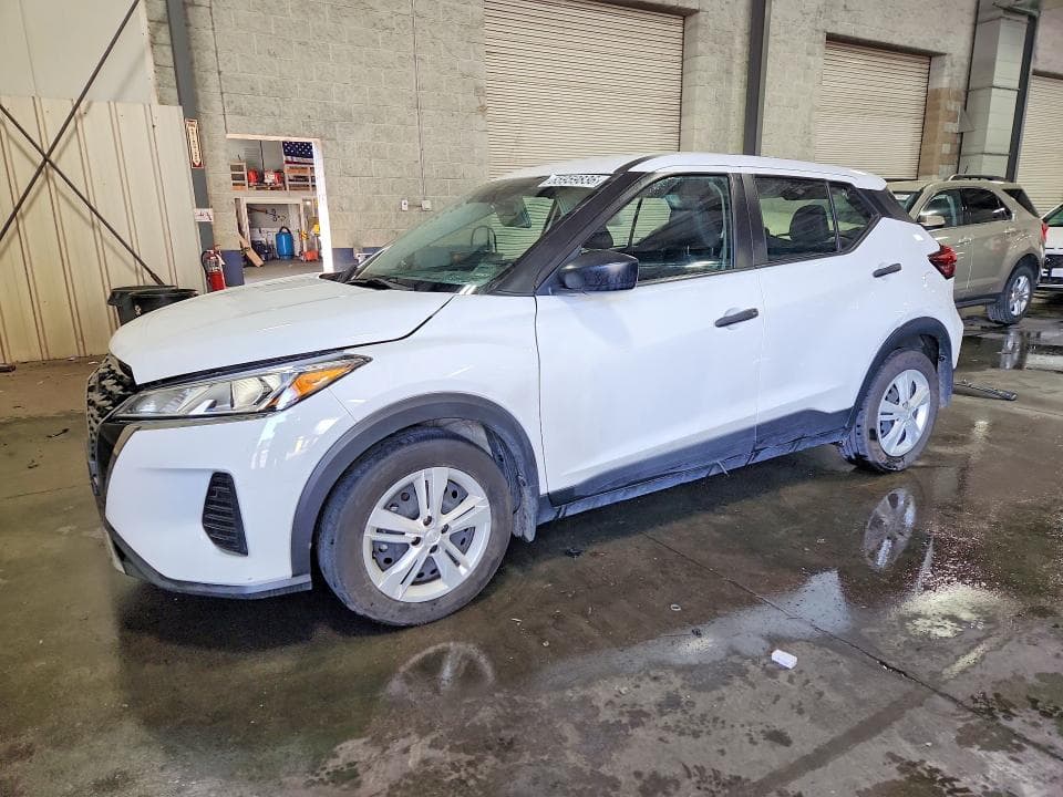 2024 NISSAN KICKS S