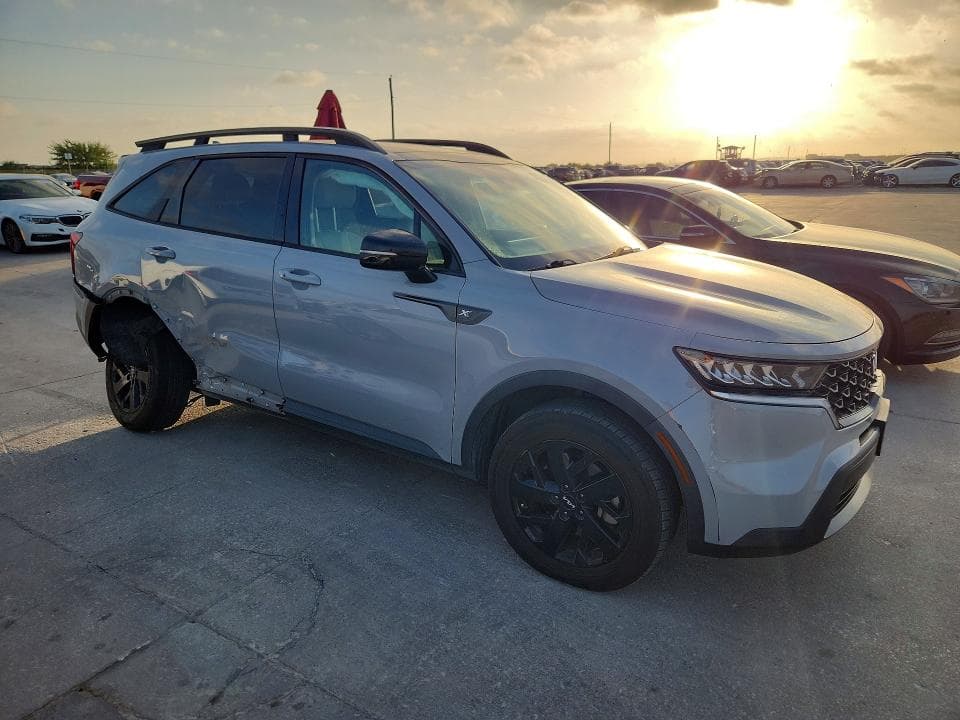 2023 KIA SORENTO S 4