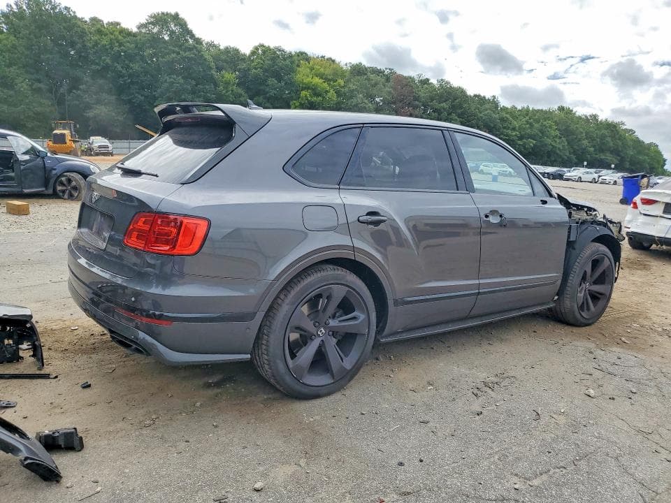 2018 BENTLEY BENTAYGA 3