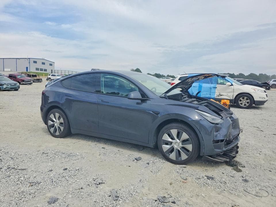 2022 TESLA MODEL Y 4