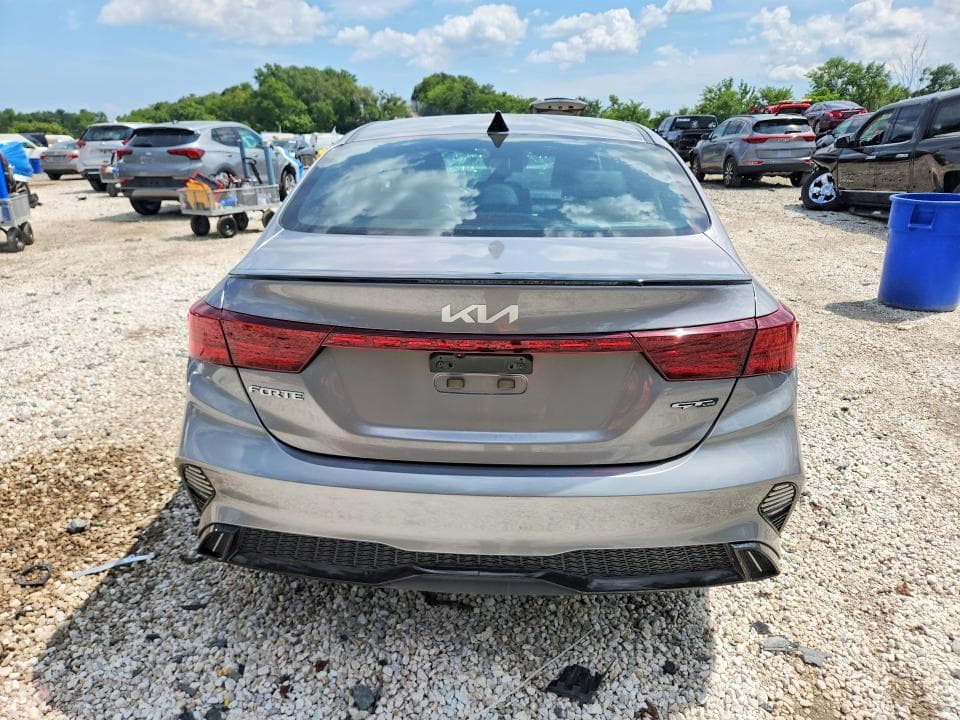 2023 KIA FORTE GT LINE 6