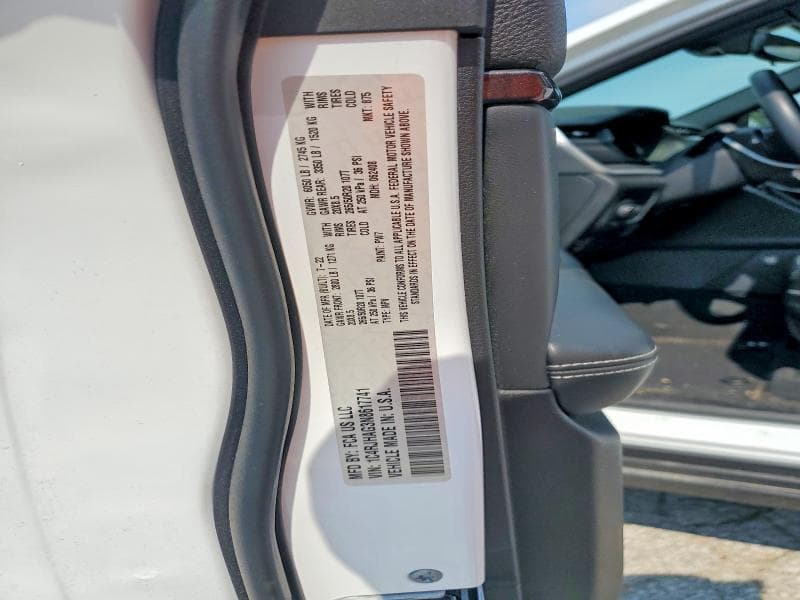 2022 JEEP GRAND CHEROKEE LAREDO 12