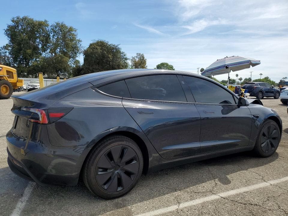 2026 TESLA MODEL 3 3