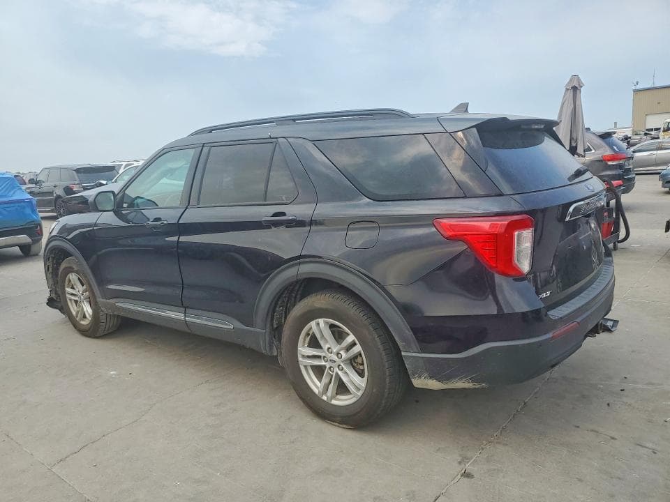 2021 FORD EXPLORER XLT 2
