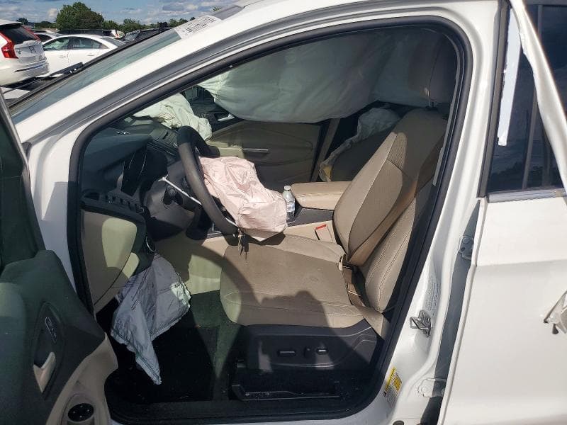 2017 FORD ESCAPE SE 7