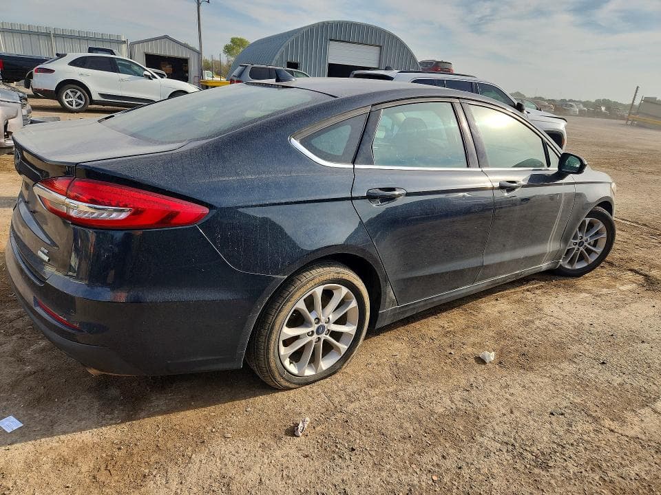 2020 FORD FUSION SE 3